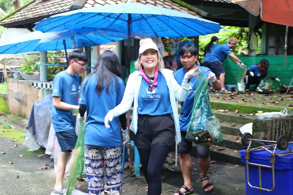 SGC จิตอาสา พาล่องแก่ง เก็บขยะ รวมพลังรักษ์สิ่งแวดล้อม ณ น้ำตกนางรอง จ.นครนายก